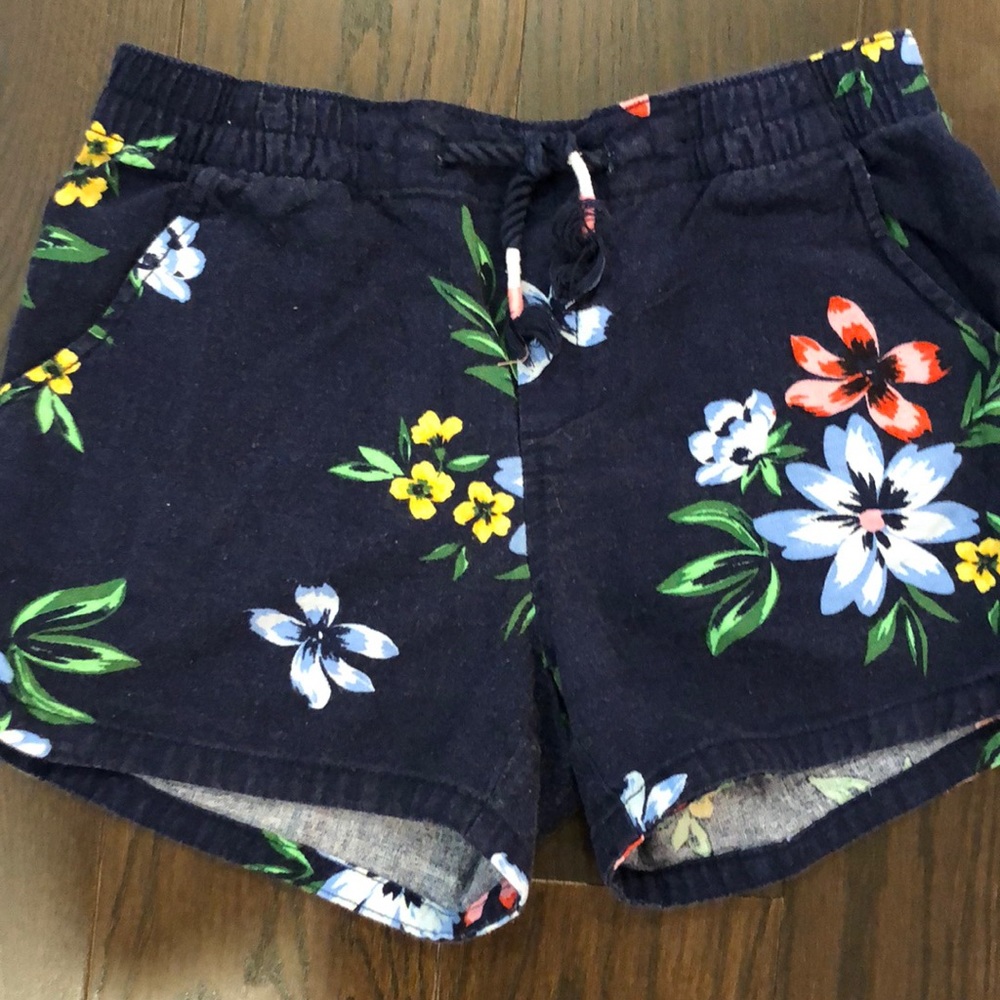 blue floral shorts